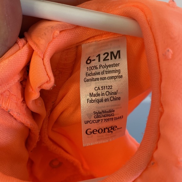 Bright orange onsie with headband - Picture 5 of 6